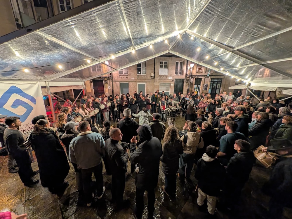 Dia dos Medios en Galego-Foliada
